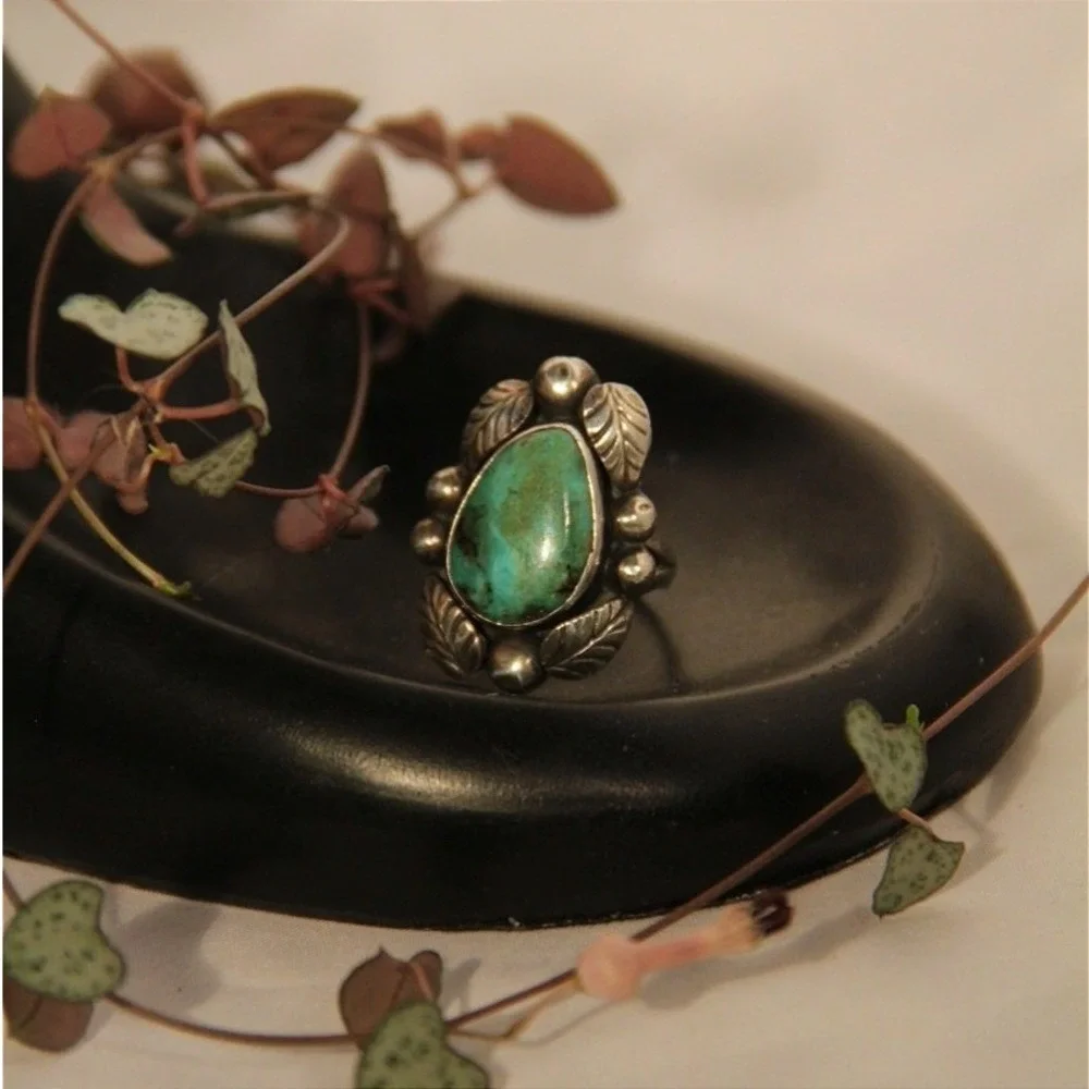 Vintage Sterling Silver Turquoise Leaf Statement Ring Size 6 Southwestern Boho - Picture 1 of 5